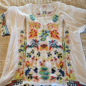 Johnny Was STUNNING Women's Embroidered White Top